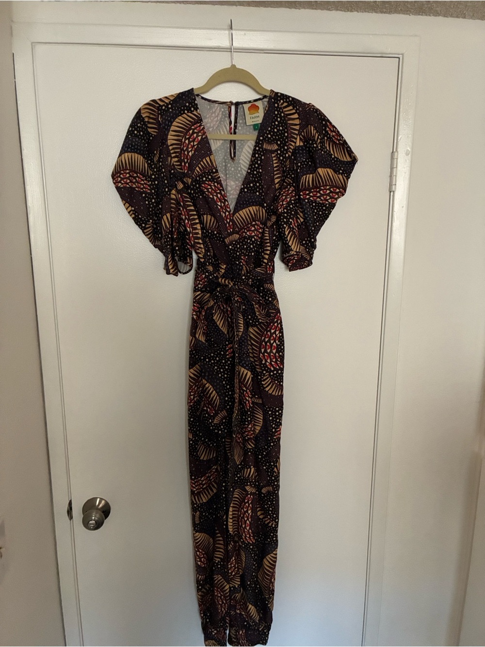 FARM Rio Jumpsuit w/Tie & Pockets Size SMALL & elastic waist/ankles - Picture 2 of 16